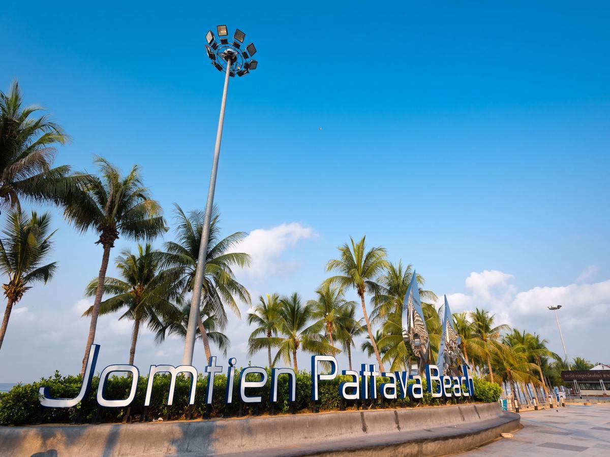 ジョムティエンビーチDusit Grand Parkアパートメント エクステリア 写真