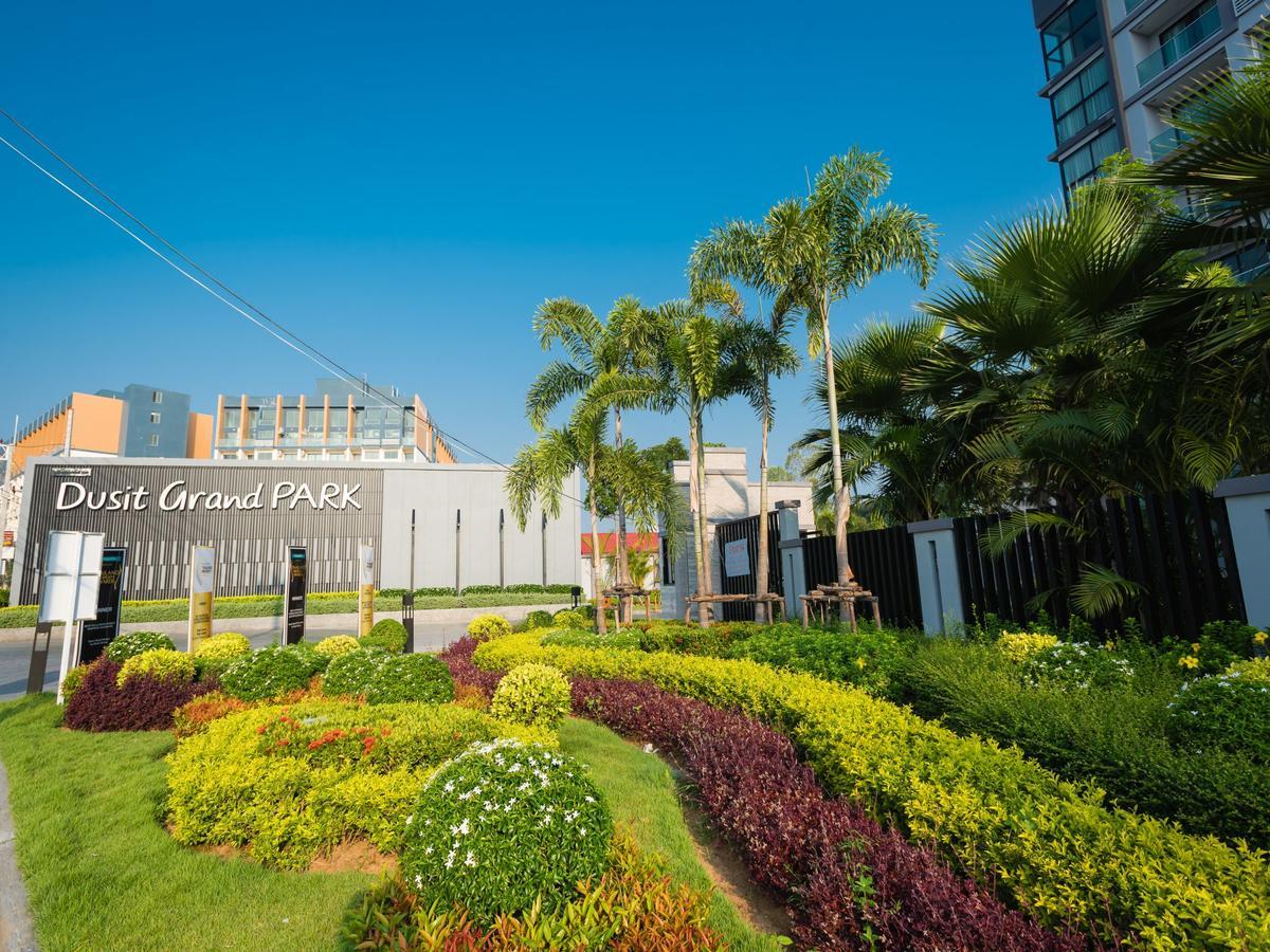 ジョムティエンビーチDusit Grand Parkアパートメント エクステリア 写真