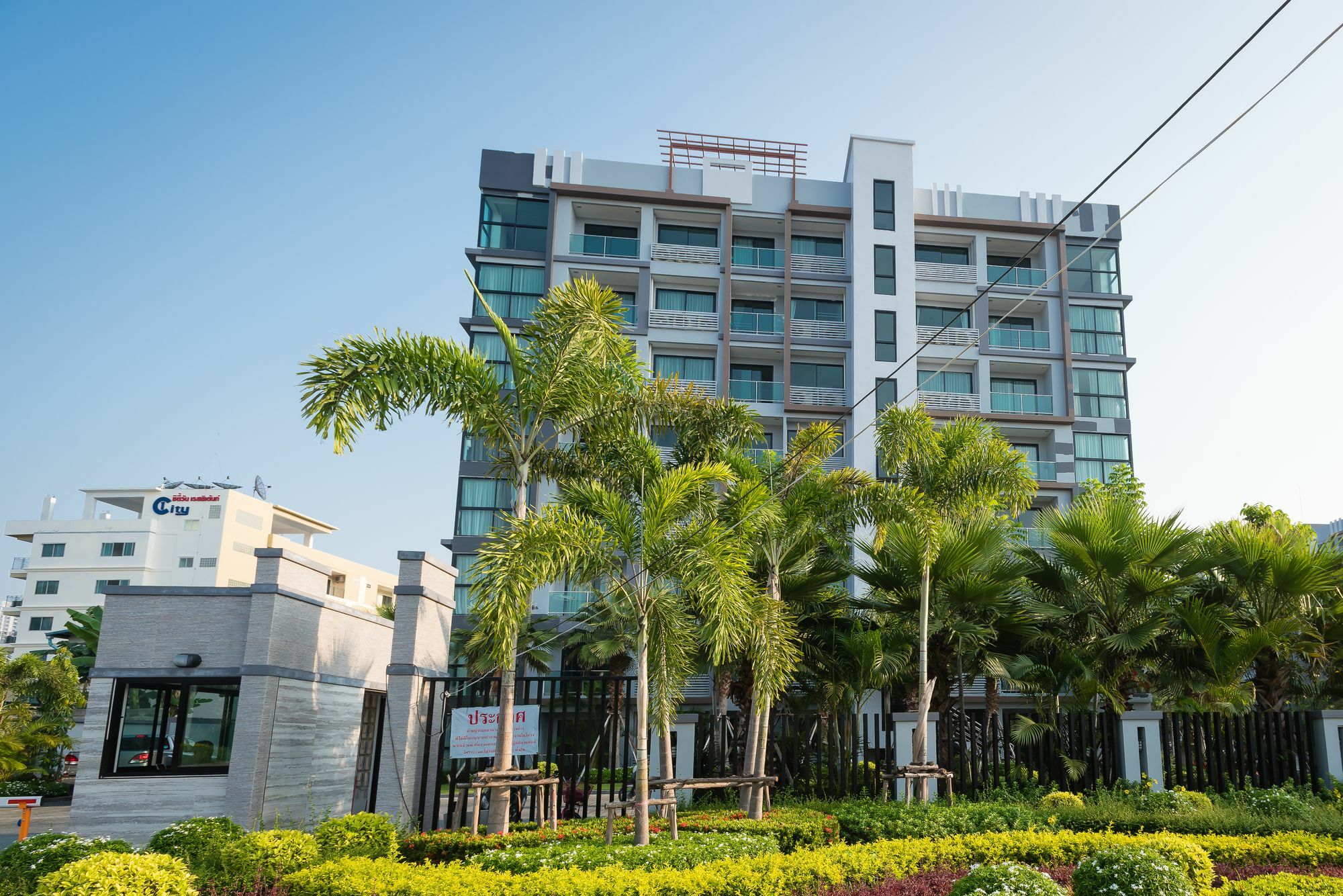ジョムティエンビーチDusit Grand Parkアパートメント エクステリア 写真
